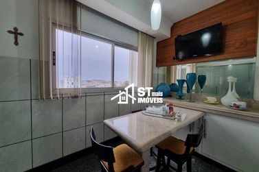 Apartamento &agrave; venda - 192m&sup2; - Centro