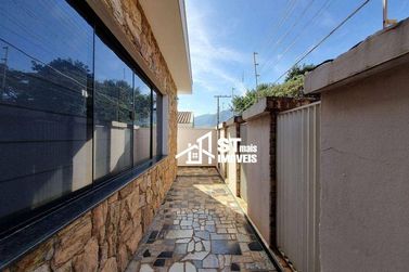 Casa &agrave; venda - 265m&sup2; - Jardim Portal Sol