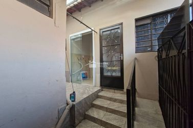 Casa para alugar - Jardim Santa B&aacute;rbara