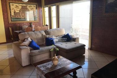 Casa &agrave; venda - 180m&sup2; - Jardim Mantiqueira II