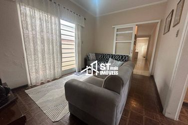 Casa &agrave; venda - 300m&sup2; - Centro