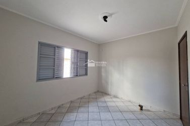 Casa &agrave; venda - 200m&sup2; - Jardim Rio Negro