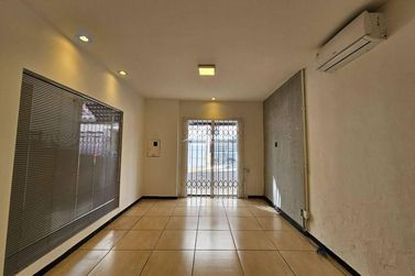 Sala Comercial para alugar - 168m&sup2; - Centro