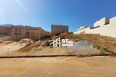 Terreno &agrave; venda - 200m&sup2; - Portal da Mantiqueira
