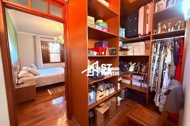 Casa &agrave; venda - 240m&sup2; - Jardim Panorama