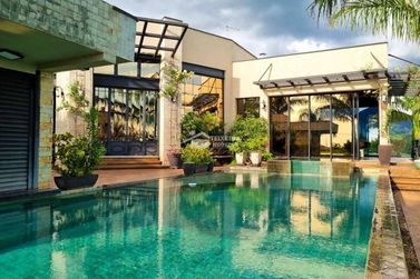 Casa &agrave; venda - 450m&sup2; - Condom&iacute;nio Recanto Verde
