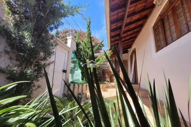 Casa &agrave; venda - 200m&sup2; - Jardim Alfa