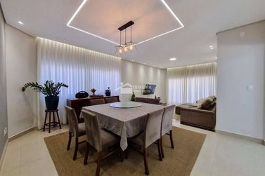 Casa &agrave; venda - 178m&sup2; - Centro