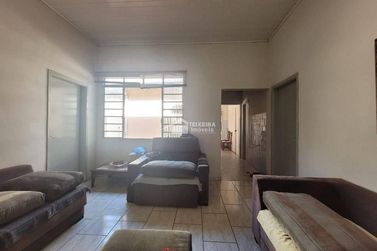 Casa &agrave; venda - 150m&sup2; - Centro