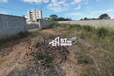 Terreno &agrave; venda - 315m&sup2; - Morada dos P&aacute;ssaros