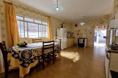 Casa &agrave; venda - 166m&sup2; - Centro