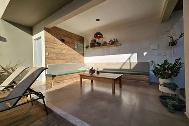 Casa &agrave; venda - 250m&sup2; - Jardim Mantiqueira II