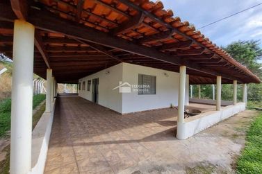 S&iacute;tio &agrave; venda - 180m&sup2; - Zona Rural