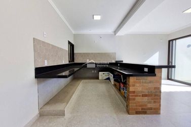 Casa &agrave; venda - 210m&sup2; - Jardim Mantiqueira II