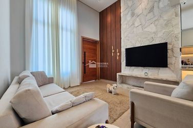 Casa &agrave; venda - 195m&sup2; - Jardim Panorama