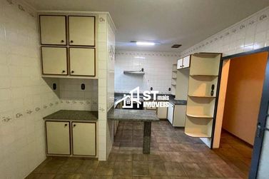 Casa para alugar - 173m&sup2; - Centro