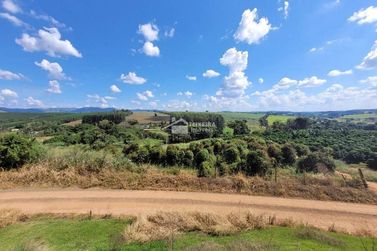 Terreno &agrave; venda - 27000m&sup2; - Clube Campestre