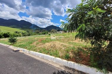 Terreno &agrave; venda - 200m&sup2; - Jardim Lima