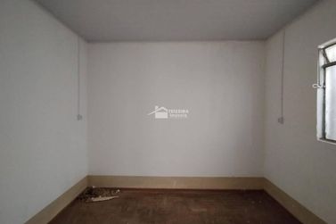 Casa &agrave; venda - 65m&sup2; - Centro