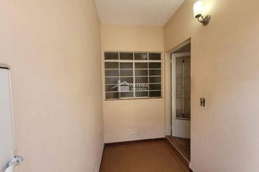 Casa &agrave; venda - 92m&sup2; - Centro