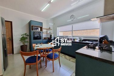 Casa &agrave; venda - 178m&sup2; - Centro