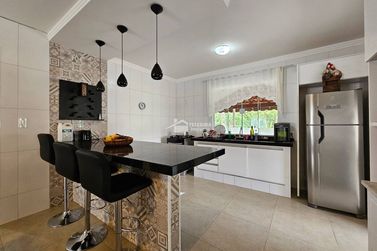 Casa &agrave; venda - 260m&sup2; - Clube Uva