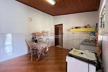 Casa &agrave; venda - 300m&sup2; - Clube Uva