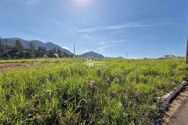 Terreno &agrave; venda - 213m&sup2; - Jardim Village