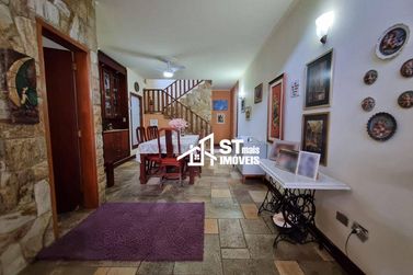 Casa &agrave; venda - 426m&sup2; - Centro