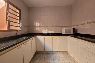 Casa &agrave; venda - 247m&sup2; - Jardim Muterle