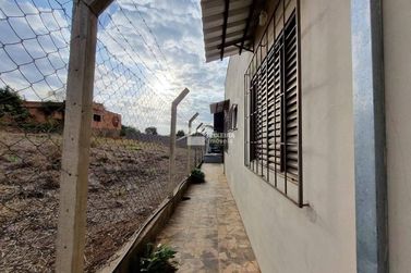 Ch&aacute;cara &agrave; venda - 750m&sup2; - Retirinho