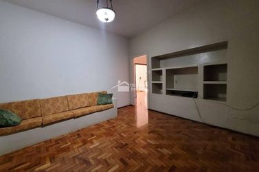 Casa &agrave; venda - 500m&sup2; - Centro