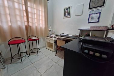 Casa &agrave; venda - 260m&sup2; - Jardim Mantiqueira II