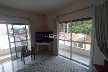 Casa &agrave; venda - 250m&sup2; - Centro