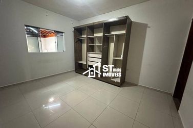 Casa &agrave; venda - 100m&sup2; - Santo Antonio de Lisboa