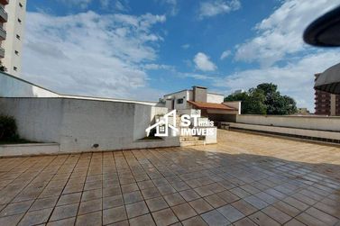 Apartamento &agrave; venda - 240m&sup2; - Centro