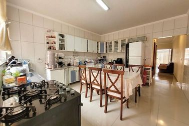 Sobrado &agrave; venda - 166m&sup2; - Jardim Rio Branco