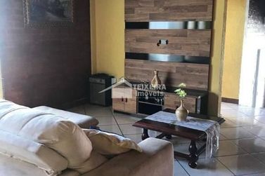 Casa &agrave; venda - 180m&sup2; - Jardim Mantiqueira II