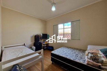 Casa &agrave; venda - 250m&sup2; - Jardim Rio Branco