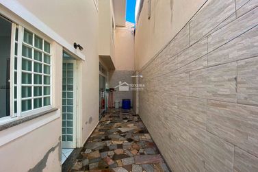 Casa &agrave; venda - 192m&sup2; - Jardim Panorama