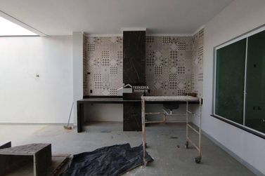 Sobrado &agrave; venda - 100m&sup2; - Jardim Portal da Mantiqueira