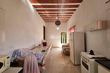 Ch&aacute;cara &agrave; venda - 90m&sup2; - Zona Rural