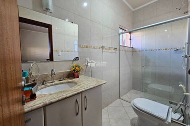 Casa &agrave; venda - 300m&sup2; - Jardim Bela Vista
