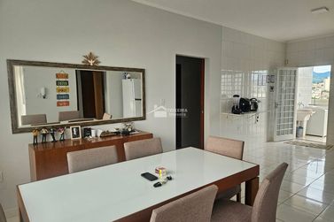Casa &agrave; venda - 168m&sup2; - Mantiqueira Boulevard