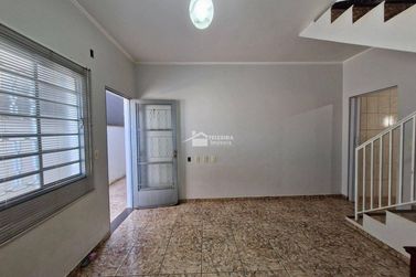 Apartamento &agrave; venda - 74m&sup2; - Jardim Rio Branco