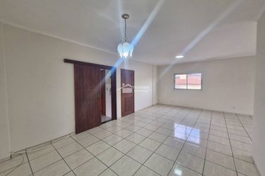 Apartamento para alugar - 193m&sup2; - Centro