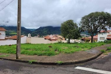 Terreno &agrave; venda - 348m&sup2; - Jardim It&aacute;lia