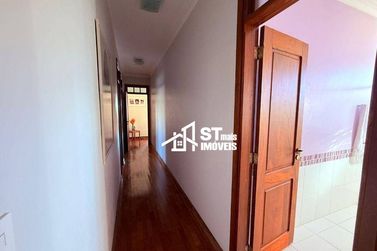 Casa &agrave; venda - 240m&sup2; - Jardim Panorama