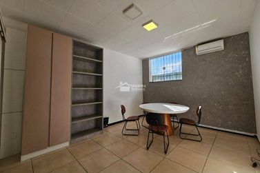 Sala Comercial para alugar - 168m&sup2; - Centro