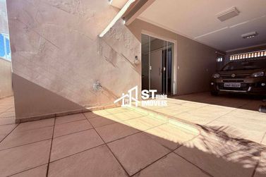 Casa &agrave; venda - 201m&sup2; - Jardim Panorama